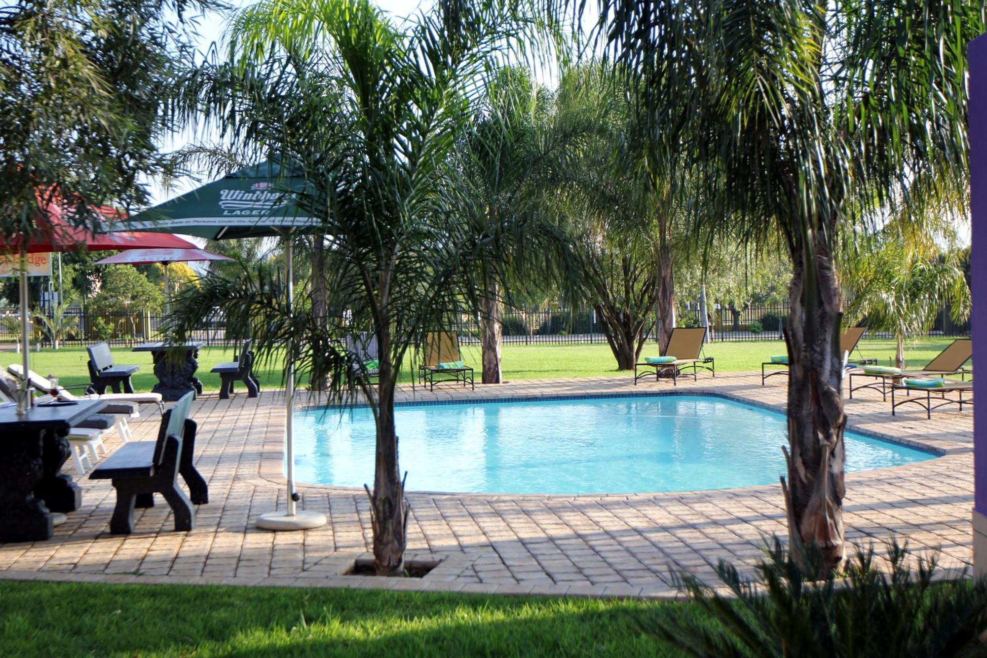 Casa Bianca Guest Lodge Хартбиспурт Экстерьер фото