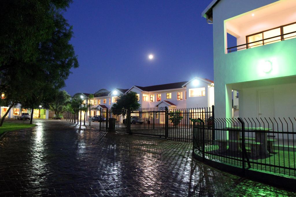 Casa Bianca Guest Lodge Хартбиспурт Экстерьер фото